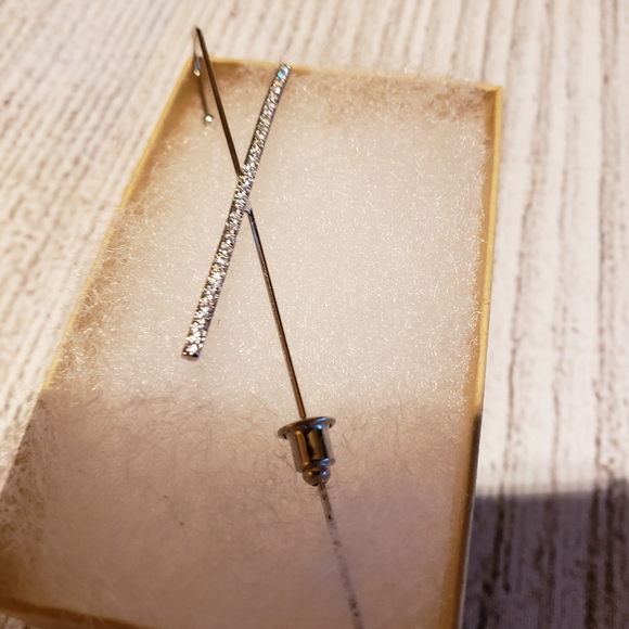 Hypoallergenic Gold crawler wrap earring - Picture 6 of 6